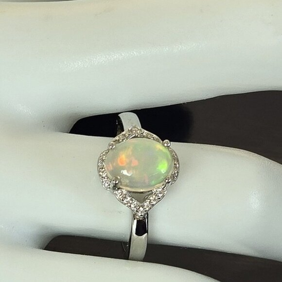 925 Sterling Silver Ring Sz 6.75 With Natural White Opal 6x9mm & Cz - Picture 9 of 12